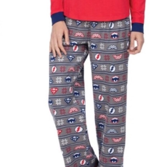 Wonder Woman Pajamas - Picture 2 of 7